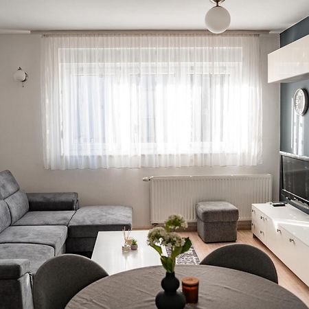 Apartman Hendrix Загреб Екстер'єр фото