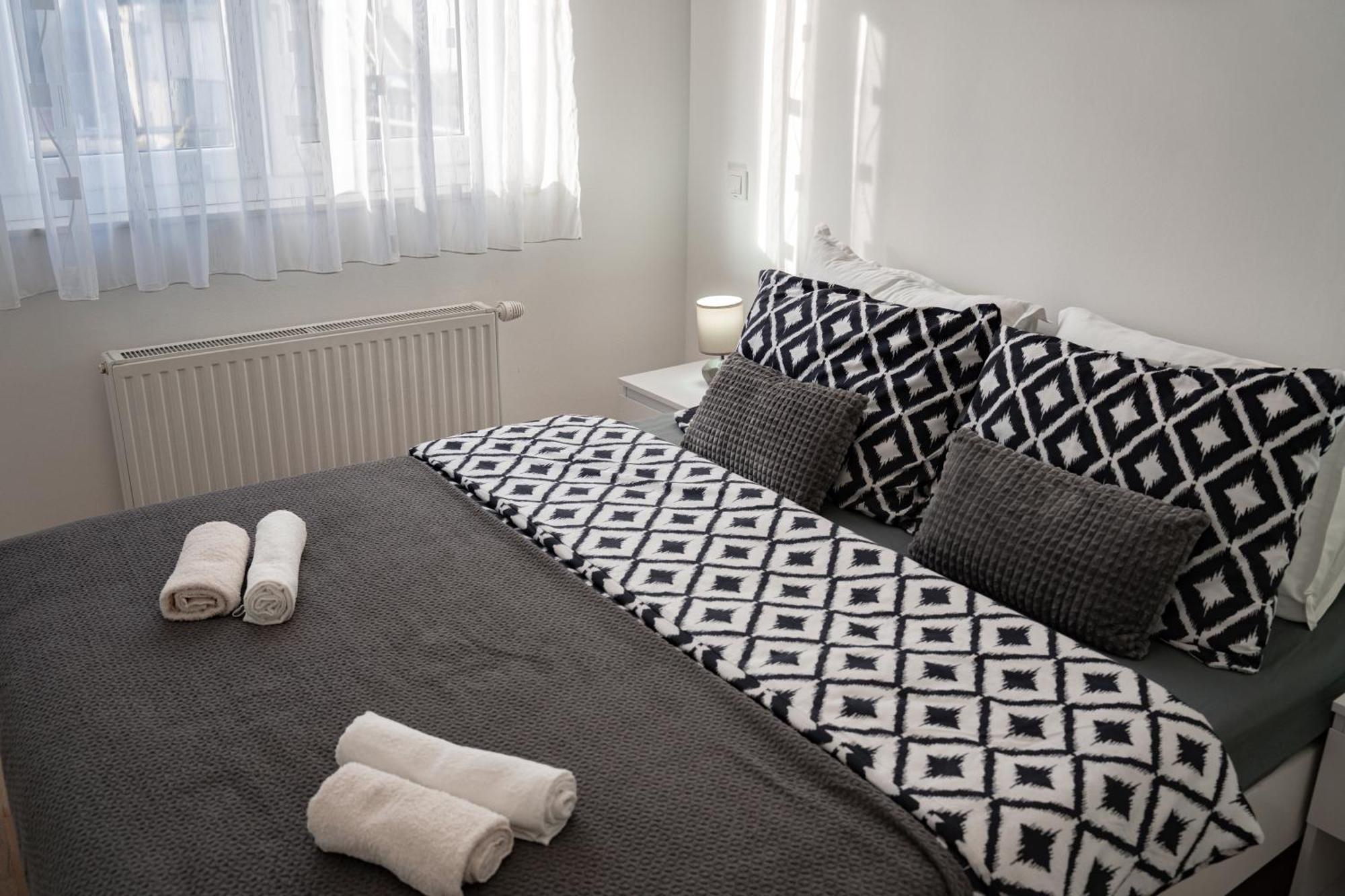 Apartman Hendrix Загреб Екстер'єр фото